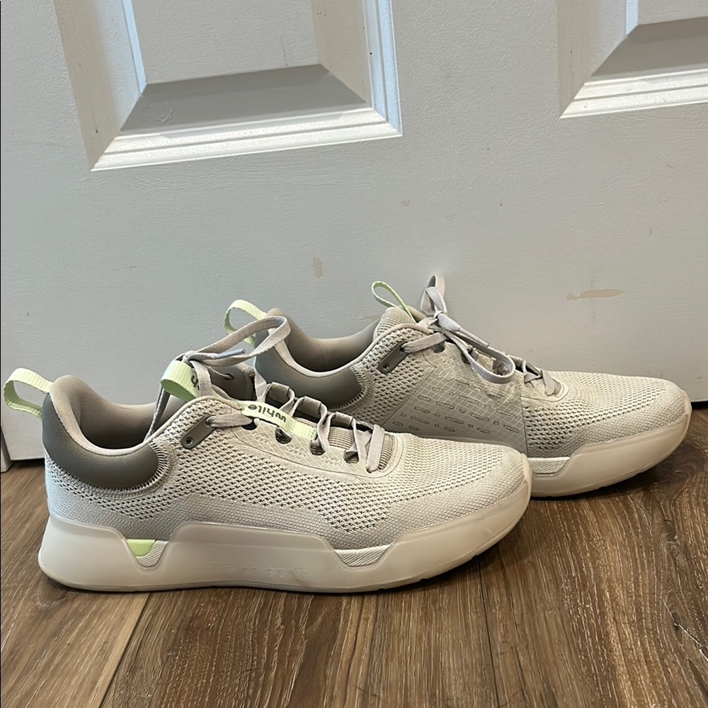 Stylish Cream Sneakers with Green Accents
